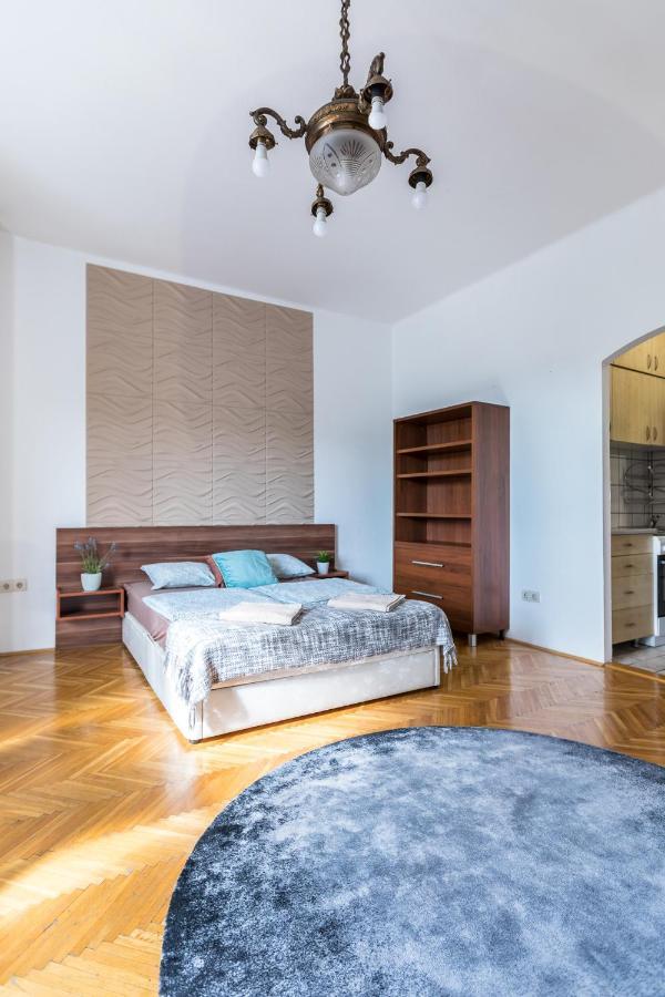 Danube Apartment Budapeste Exterior foto